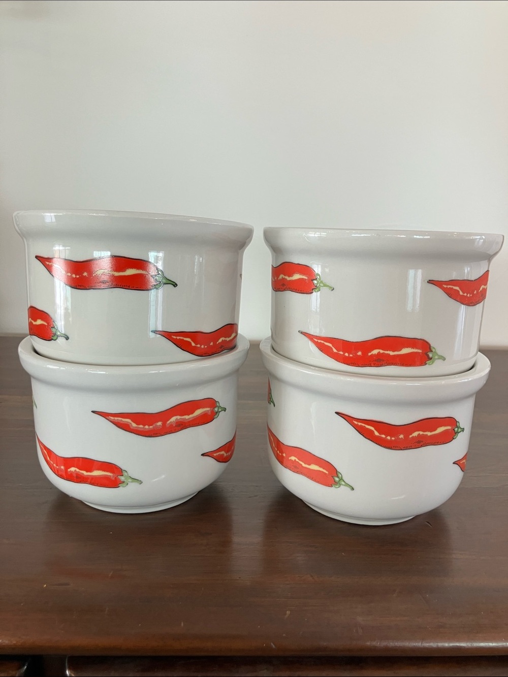 DISCONTINUED BIA Cordon Bleu Chili Pepper 4.75” Red & White Bowls Set of 4 lot